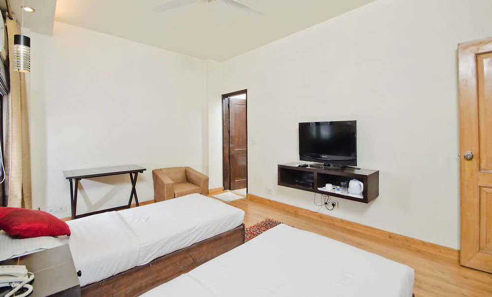 Hotel Grand Ffour Nueva Delhi Exterior foto