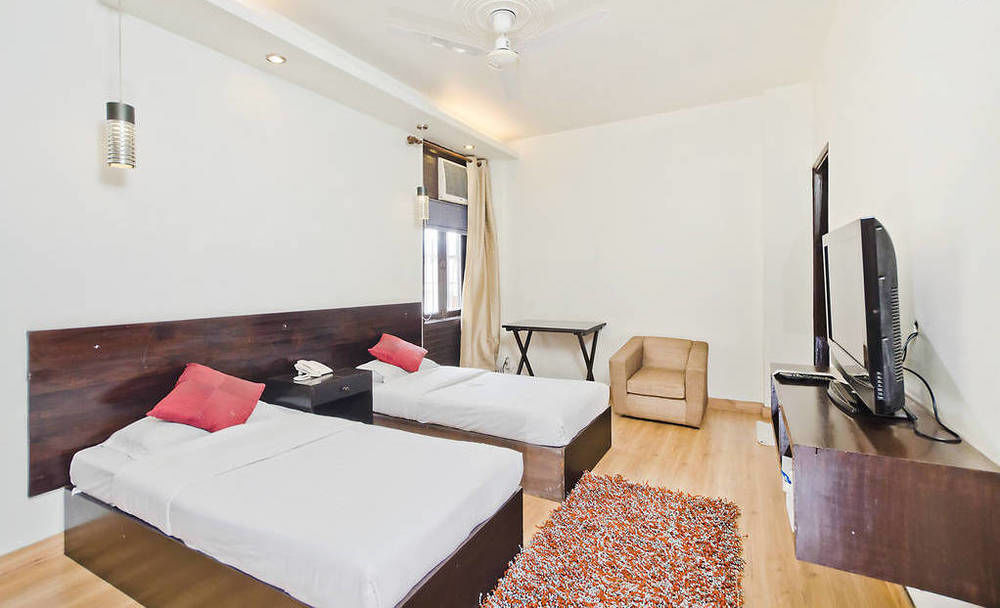 Hotel Grand Ffour Nueva Delhi Exterior foto